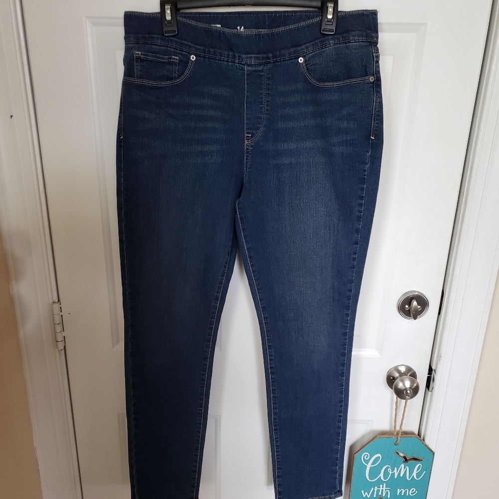 Pull on stretch jeggings
